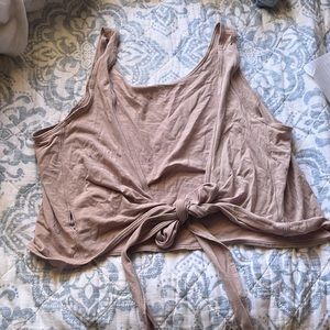 Light pink, versatile lululemon top